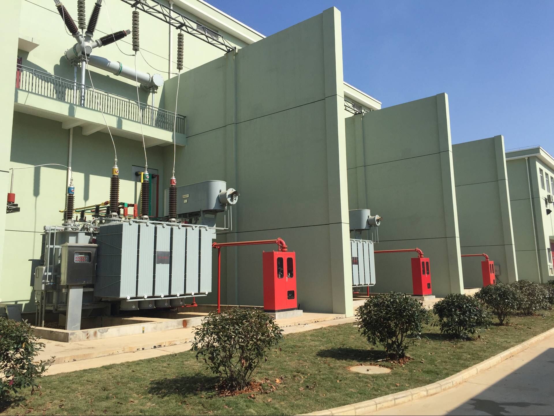 2017-12-20 上海嘉定35kV總降變電站項目-2臺中性點(diǎn)接地電阻柜發(fā)貨