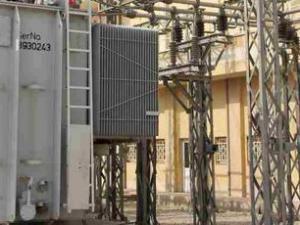 2018-1-18 出口伊朗項目--發(fā)電機(jī)中性點(diǎn)接地電阻柜發(fā)往港口