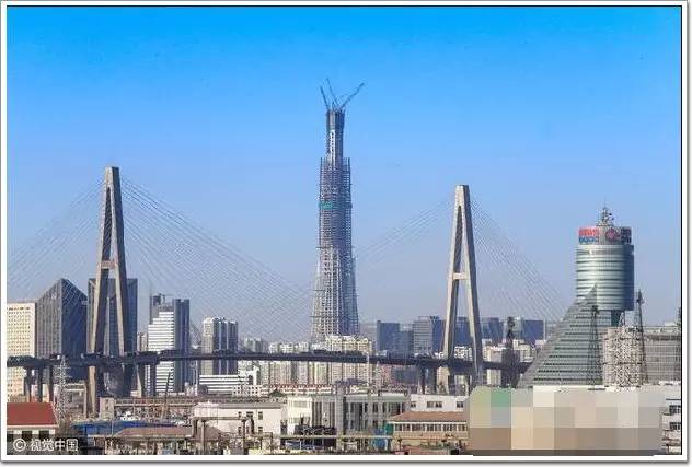 2018-6-9 周大福金融數(shù)據(jù)中心項目---10kV發(fā)電機(jī)中性點(diǎn)電阻柜8套發(fā)貨